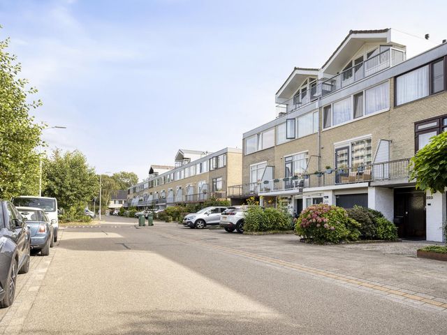 Fivelingo 225, Zoetermeer