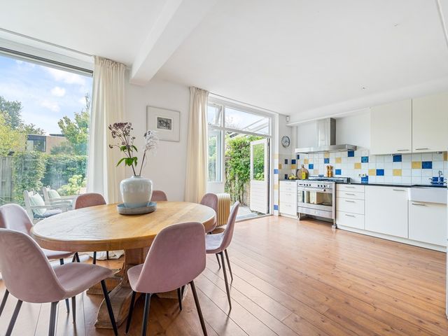 Rozentuin 252, Voorburg