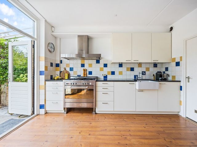 Rozentuin 252, Voorburg