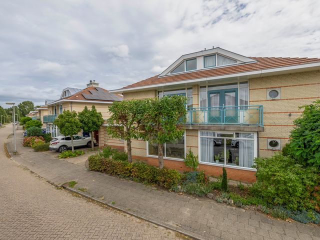 Sterrenlaan 68, Waddinxveen