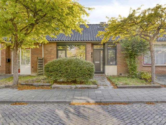 Cornelis Blaakstraat 6, Oudenhoorn