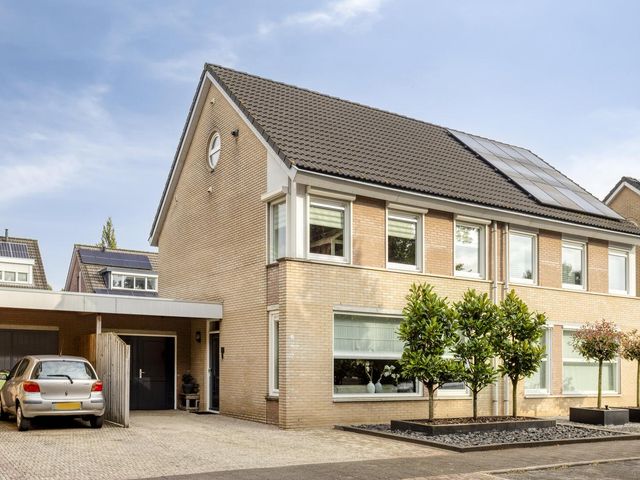 Graanakker 28, Heesch