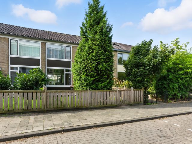 Troelstrastraat 32, Alblasserdam