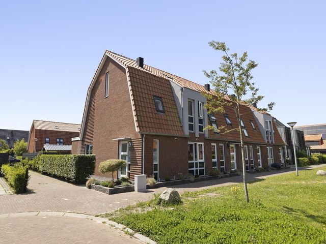 Prins Constantijnstraat 18, Julianadorp
