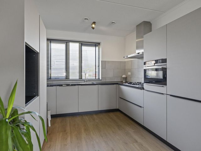 Prins Constantijnstraat 18, Julianadorp