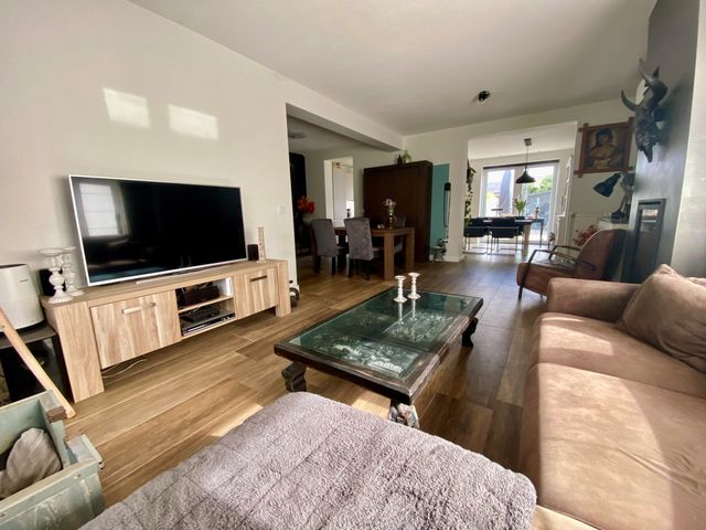 Visserstraat 46, Linne