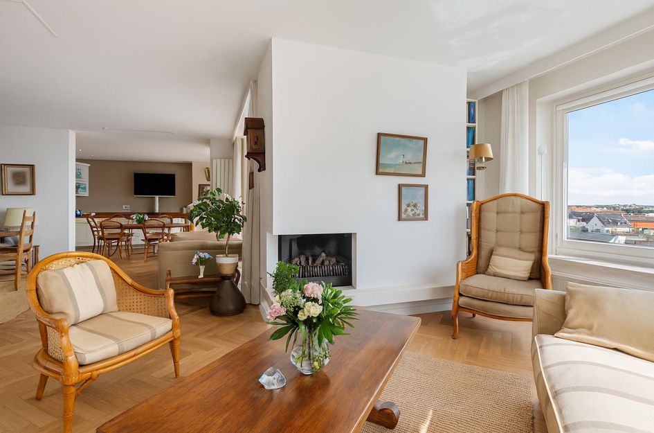 Parallel Boulevard 45