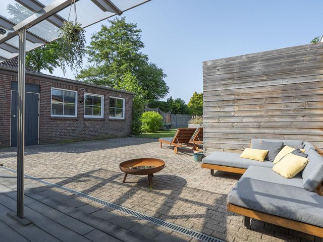 Steenweg 11, Merkelbeek