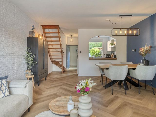 Bergkristaldijk 49, Roosendaal