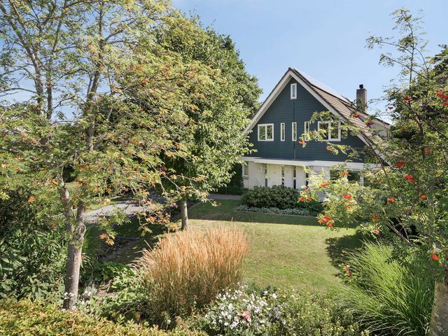 Clinckenburgh 27, Oegstgeest