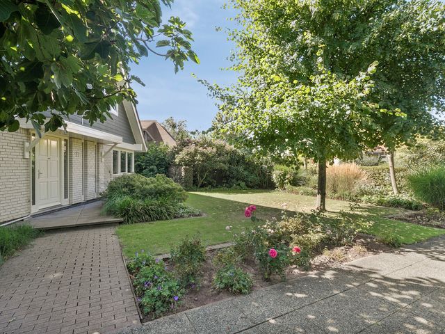 Clinckenburgh 27, Oegstgeest