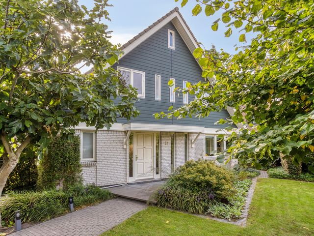 Clinckenburgh 27, Oegstgeest
