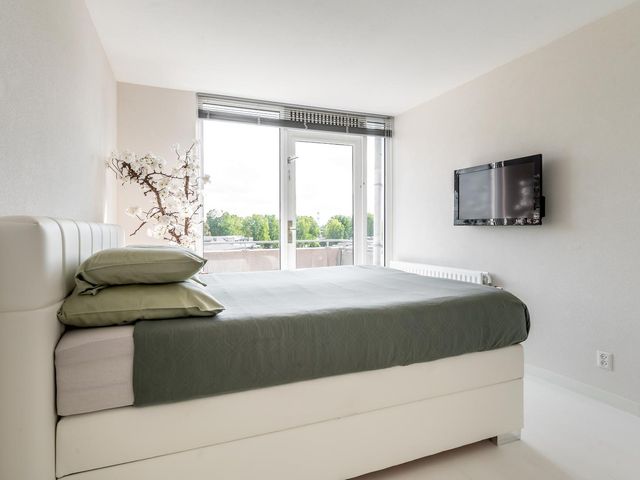 Peter Sellershof 186, Almere