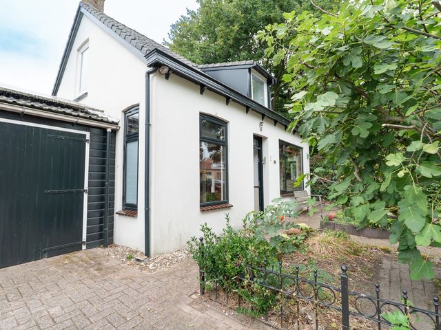 Middeldijk 1, Rockanje