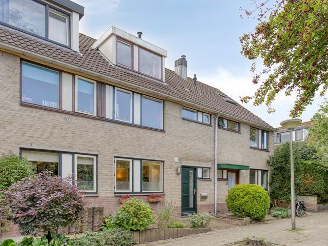 Florapad 18, Velserbroek