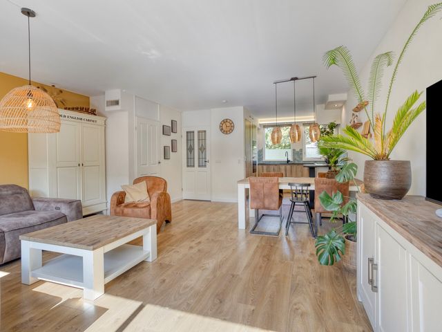 Florapad 18, Velserbroek