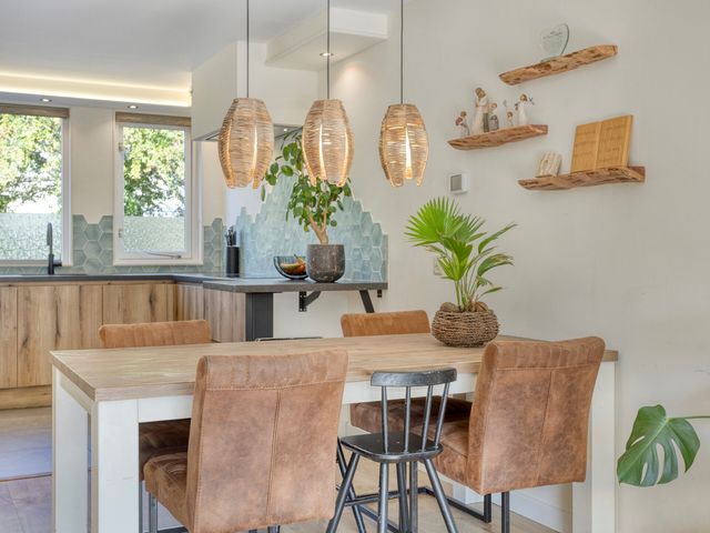 Florapad 18, Velserbroek