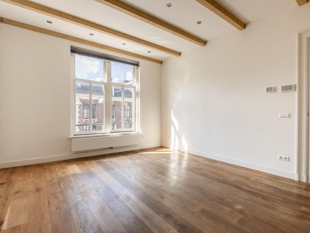 2e Hugo de Grootstraat 12 2, Amsterdam