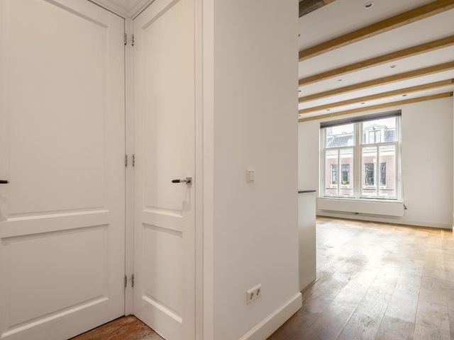 2e Hugo de Grootstraat 12 2, Amsterdam
