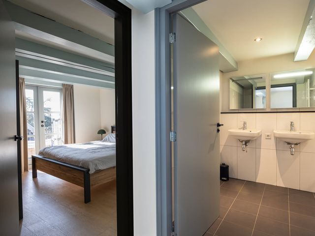 Grote Oost 2B, Hoorn