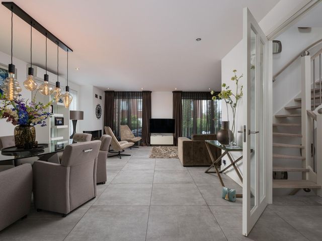 Grindweg 14, Rotterdam