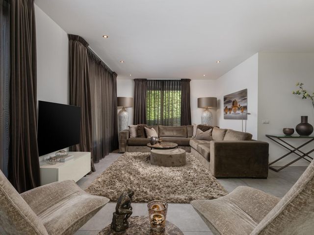 Grindweg 14, Rotterdam