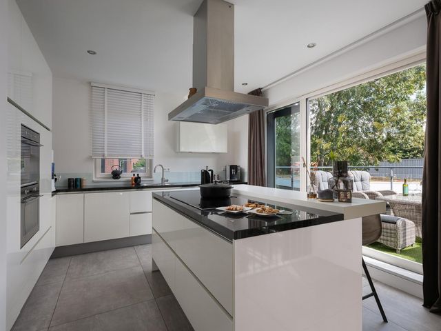 Grindweg 14, Rotterdam