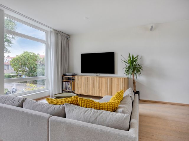 Mr. Troelstralaan 24, Amstelveen