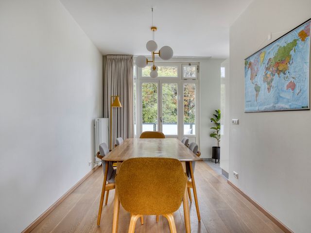 Mr. Troelstralaan 24, Amstelveen