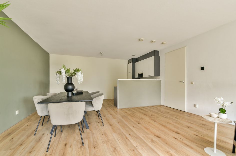 Van Embdenstraat 12