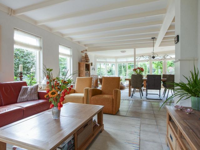 Meerbon 8, Rijnsaterwoude