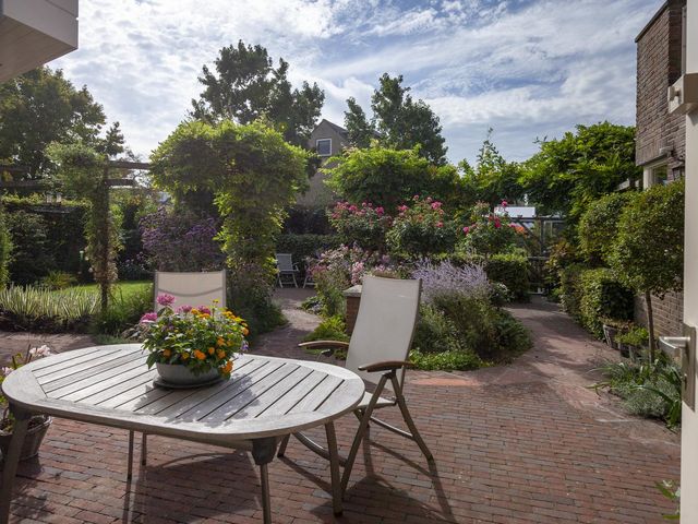 Meerbon 8, Rijnsaterwoude