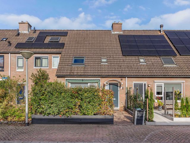 Warderhof 9, Emmeloord