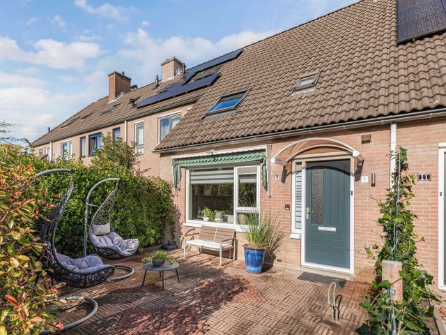 Warderhof 9, Emmeloord