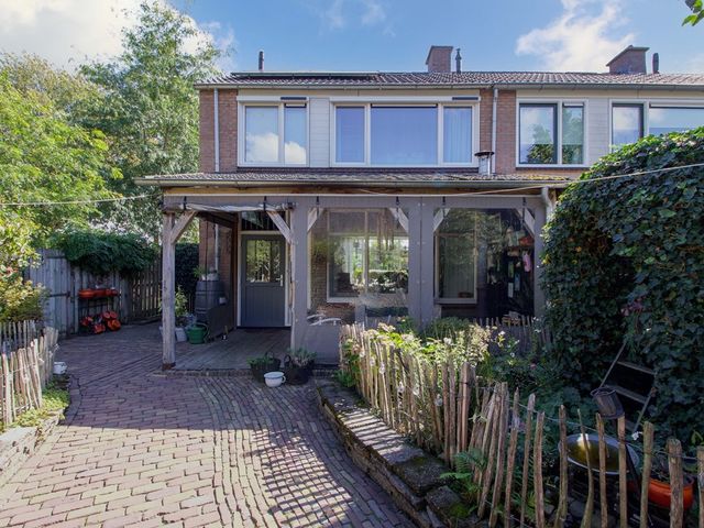 Zuiderzeelaan 23, Bunschoten-Spakenburg