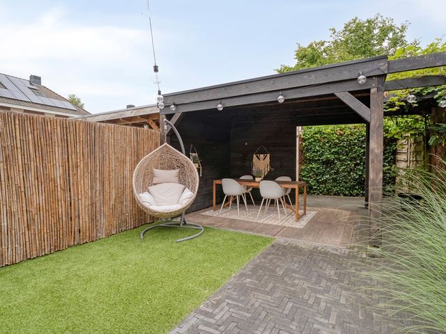 Van Oijstraat 26, Hardenberg