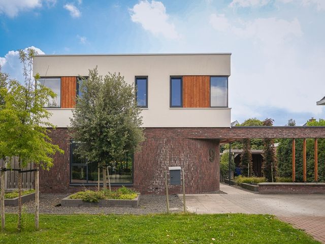 Zomertortellaan 9, Almere