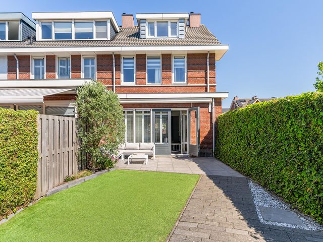 Den Otterleede 22, Barendrecht