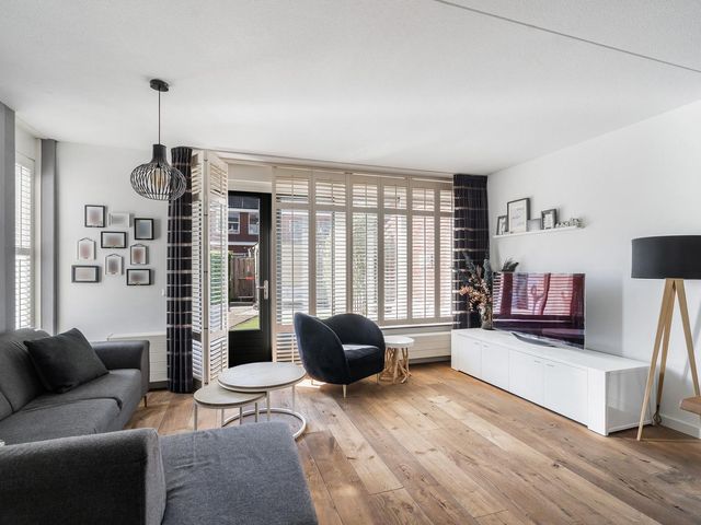Den Otterleede 22, Barendrecht