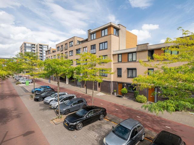 Avenue Carré 216, Barendrecht