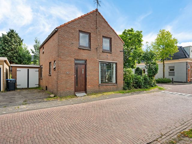 Kerkewal 30, Gorredijk