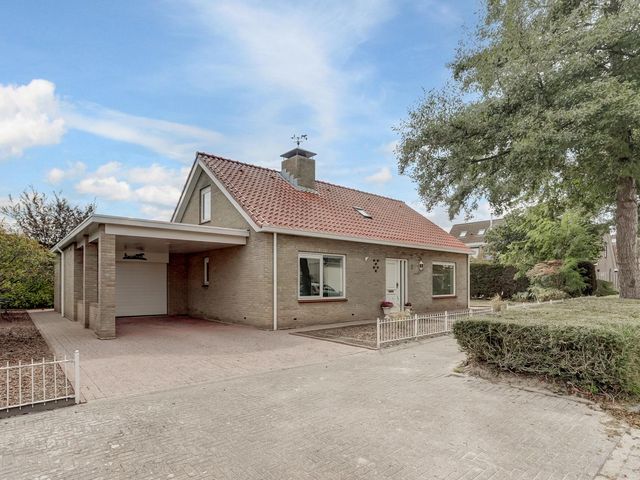 Akker 1, Oosterland