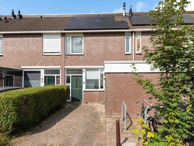 Maanzaaderf 12, Diemen