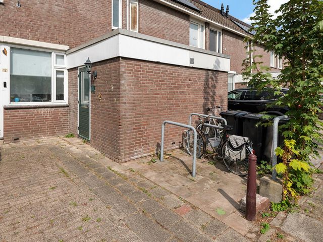 Maanzaaderf 12, Diemen