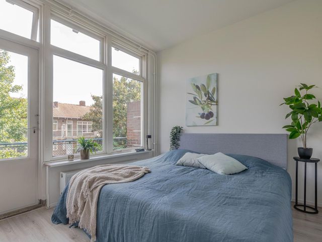 Dorpsweg 152B, Rotterdam