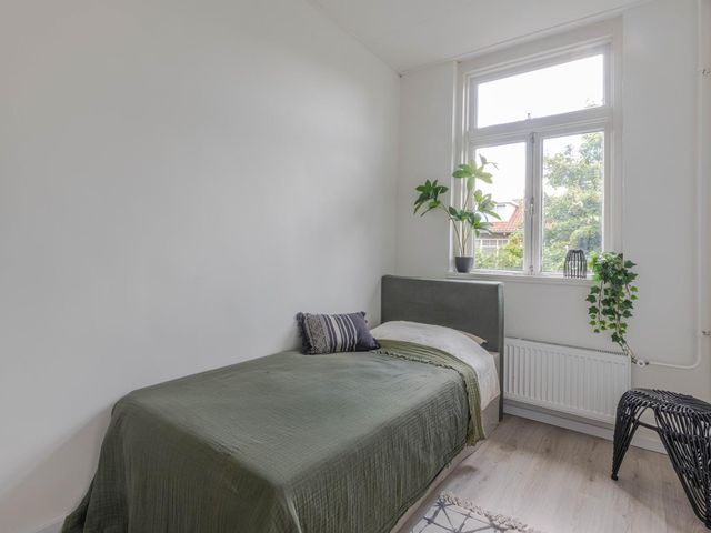 Dorpsweg 152B, Rotterdam