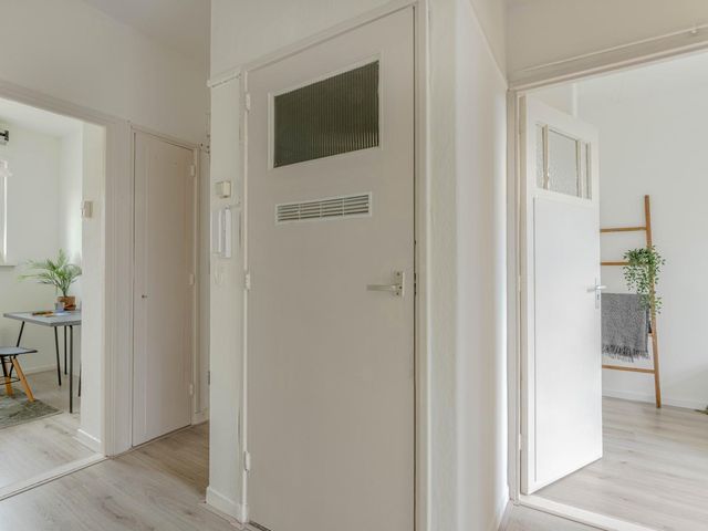 Dorpsweg 152B, Rotterdam