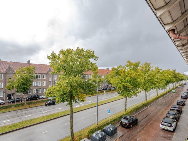 Dorpsweg 152B, Rotterdam