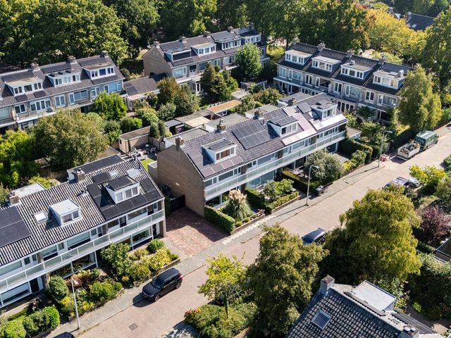 Sweelinckhof 8, Voorschoten