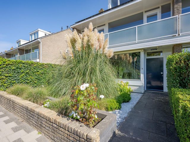 Sweelinckhof 8, Voorschoten